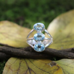 Blue Topaz (7mm x 5mm)