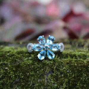 Swiss Blue Topaz (15mm x 15mm flower)