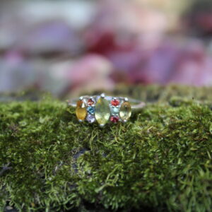 Multi Saphire (15mm x 8mm, 9 Stones)