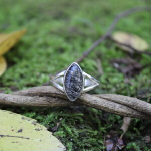 Black Rutile Cab (15mm x 8mm)