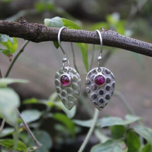 Tourmaline Cab (4mm) - Leaf Shape