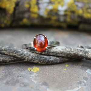 Hesonite Garnet Cab (10mm x 8mm)