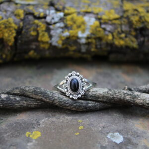 Black Onyx Cab (6mm x 4mm)