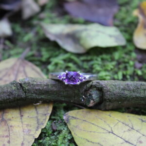 Amethyst Cut (1 x 5mm x 5mm, 6 x 1.5mm)