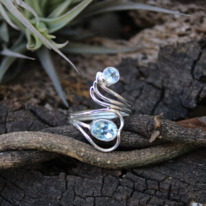 Blue Topaz (1 X 5mm, 1 X 8mm X 6mm)