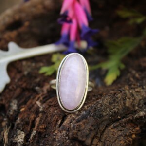 Kunzite Cab (25mm x 12mm)
