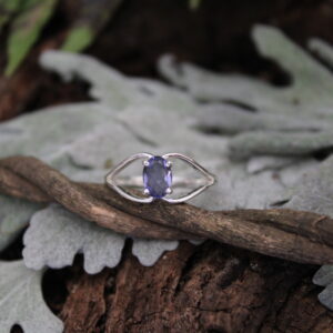 Iolite Cut (7mm x 5mm)