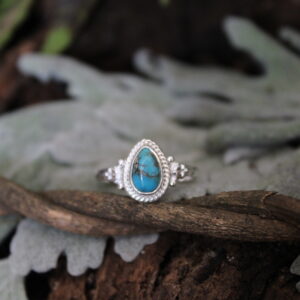 Mohave Turquoise (7mm x 5mm)