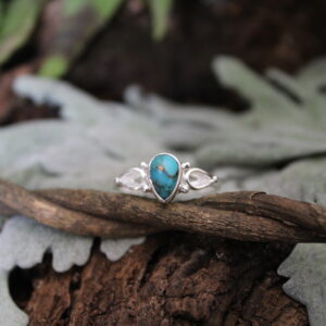 Mohave Turquoise (7mm x 5mm)