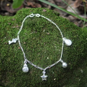 5 Assorted Charm Bracelet (2)